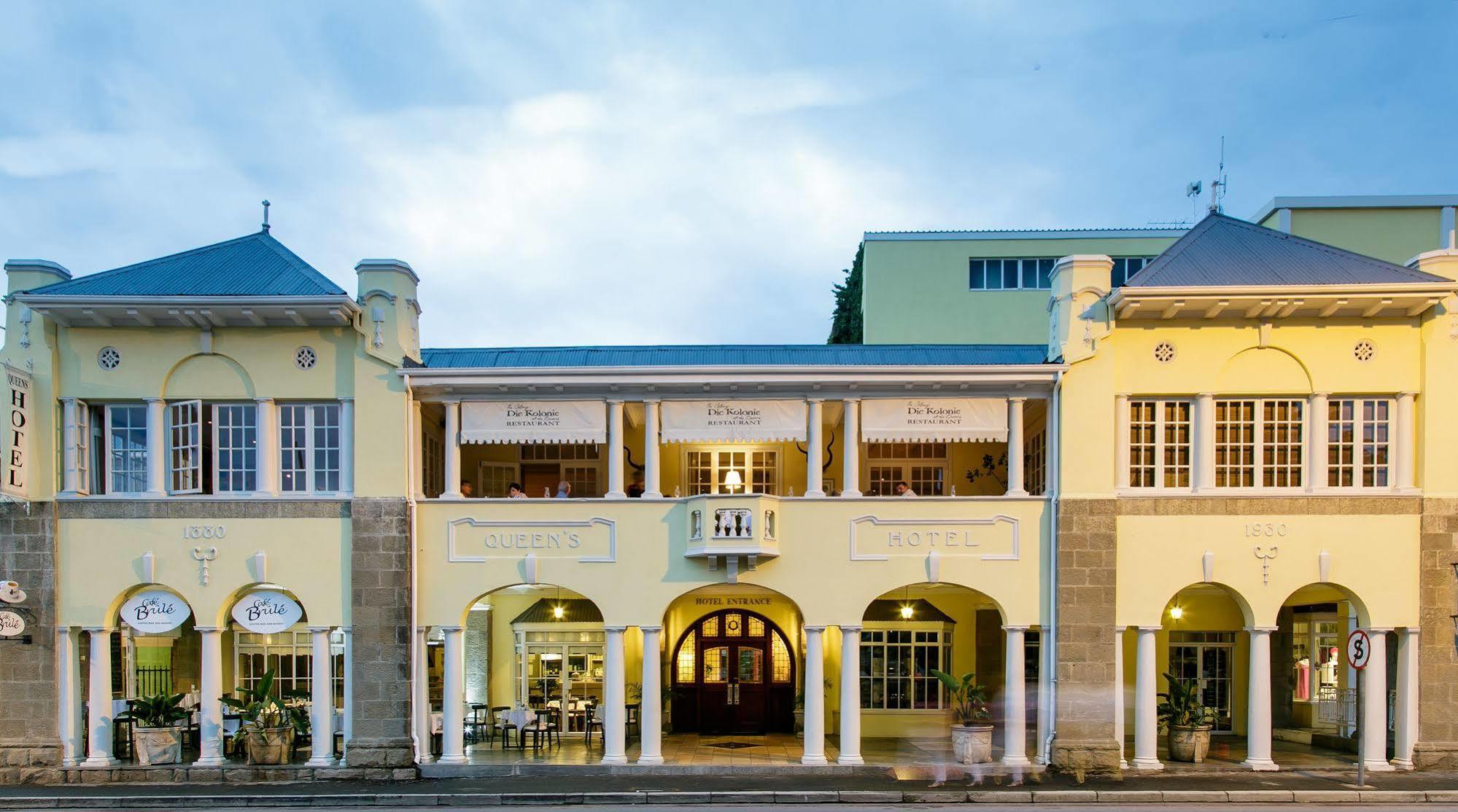 Queen'S Hotel By Bon Hotels Оудсхорн Екстериор снимка